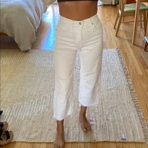 White denim Levi pants